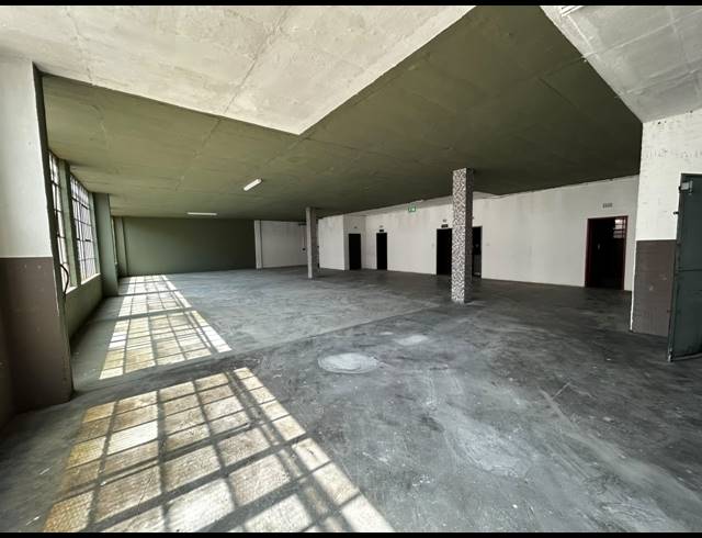 3,720M² WAREHOUSE TO LET IN WYNBERG